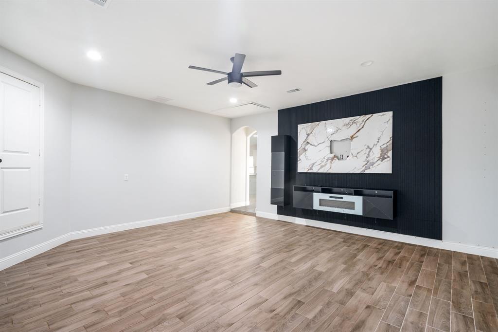 Barney Paynes Sr Sub - Residential