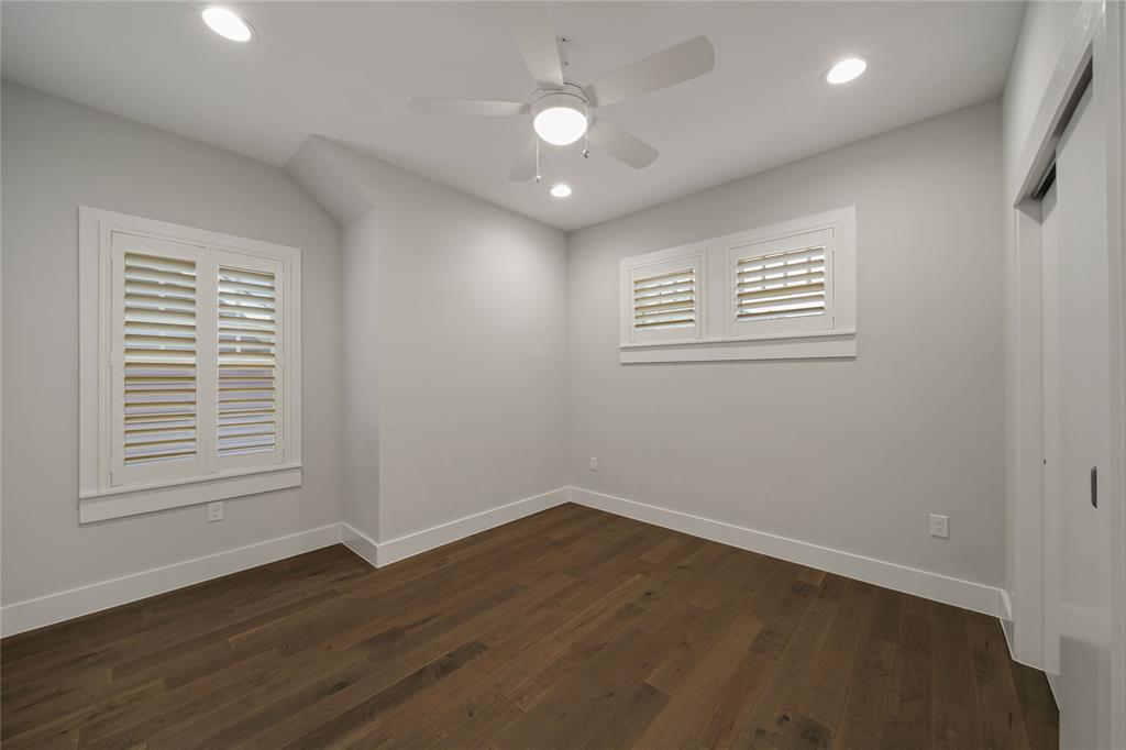 Kings Highway - Residential