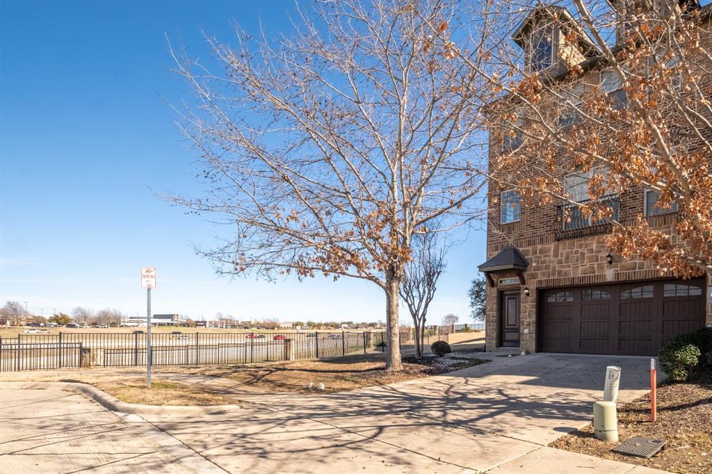 7864 Fox Horn Drive