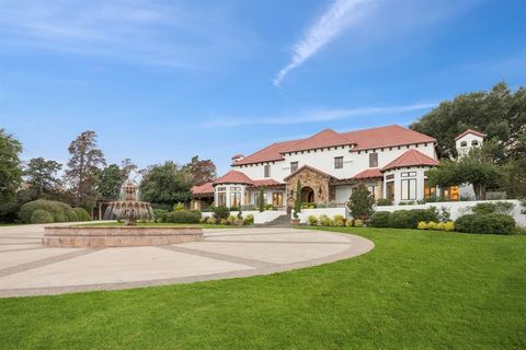 Photo of 1900 Shady Oaks Drive, Southlake, TX 76092 (MLS # 21253825)