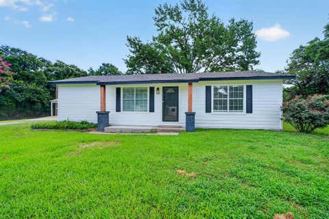 Photo of 10302 County Road 3705, Quinlan, TX 75474 (MLS # 21302627)