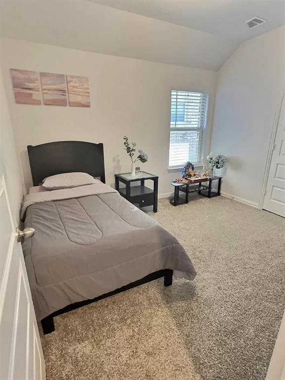 Hickory Crk Xing - Residential Lease