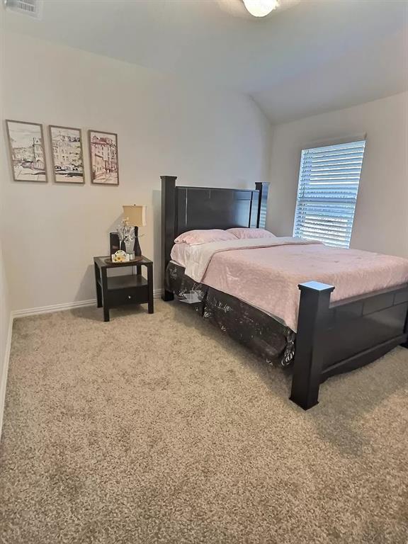 Hickory Crk Xing - Residential Lease