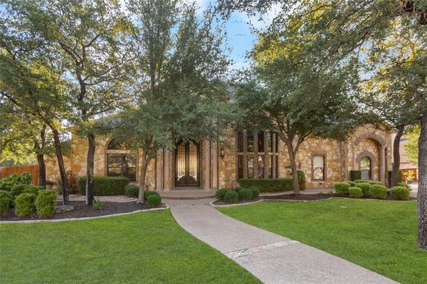 8460 SPICEWOOD SPRINGS RD, CHINA SPRING, TX 76633 - Image e9c7e1d3f68098a0f17c6220ded61b4e/763781612