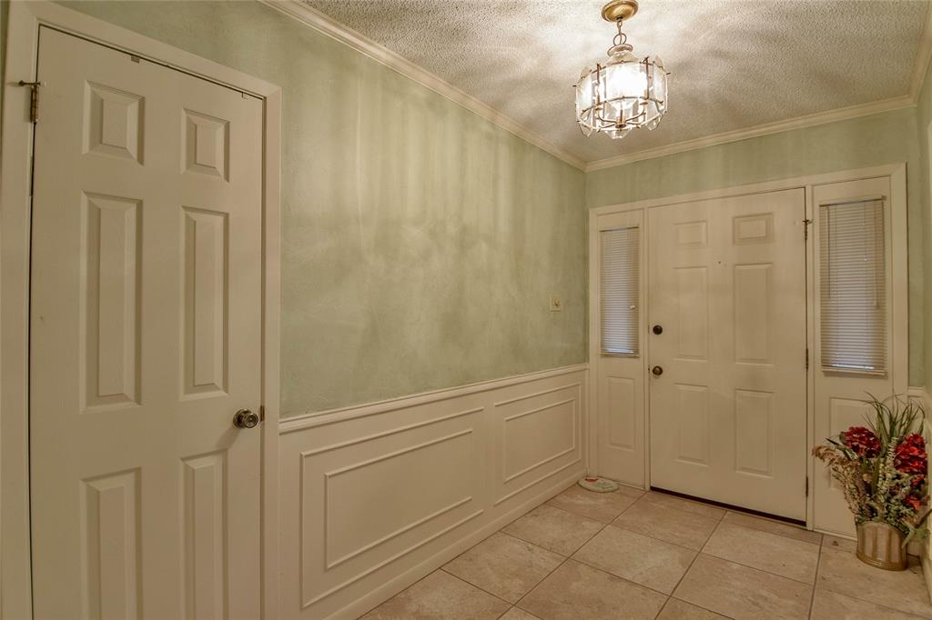 5002 Elms Court
