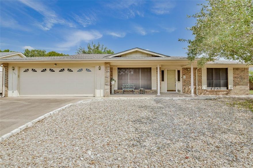 GREAT 3-2-2.5 HOME OR INVESTMENT PROPERTY on 12th green of Pecan golf course! Conveniently located within walking distance of clubhouse and minutes from marina and back gate, this one-owner home has been well maintained, but in need of updates. Great downsize opportunity; easy-care xeriscape yard. Practical floorplan with split bedrooms. 

Spacious livingroom boasts cathedral or beamed ceilings. Wainscoted formal diningroom offers a gathering place for family meals or a defined dining space for guests.The galley kitchen, and adjacent breakfast nook, offers abundant cabinetry. Washer and dryer are tucked into a utility closet, which also has ample cabinets and storage. Nice en-suite bathroom off primary bedroom. 

Beyond the comforts of the home, the property’s location is truly enviable. Home boasts stunning scenic views and immediate access to leisure activities for golf enthusiasts. Residents of Pecan Plantation enjoy an exceptional suite of amenities, including two golf courses, sparkling swimming pools, a gymnasium, dog park, VFD-EMS and even an Ace Hardware Store. Minutes from historic downtown Granbury, with quaint shops, restaurants, and weekend activities. Schedule your private showing today!