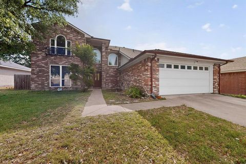 Photo of 812 Windswept Drive, Cedar Hill, TX 75104 (MLS # 21200789)