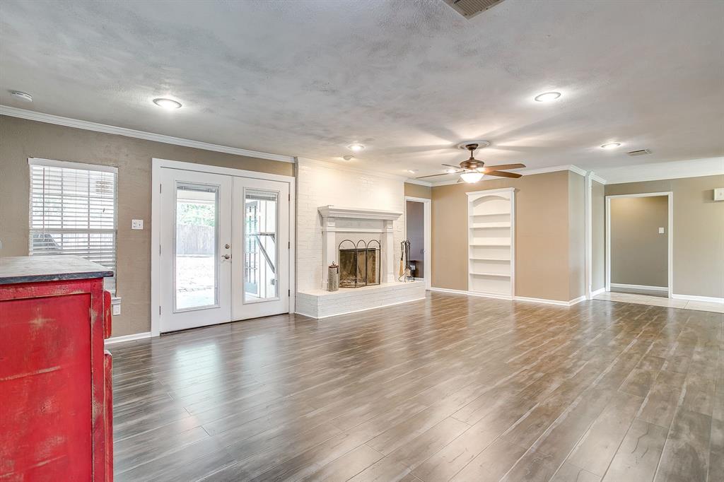 406 Country Club Drive