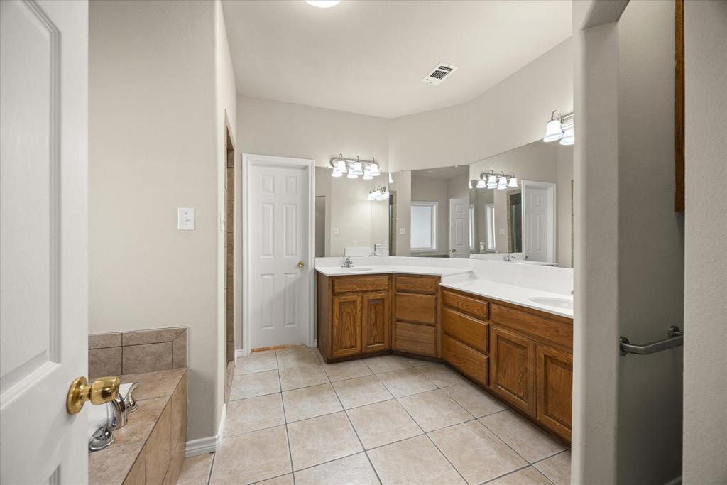 Lakeside - Residential