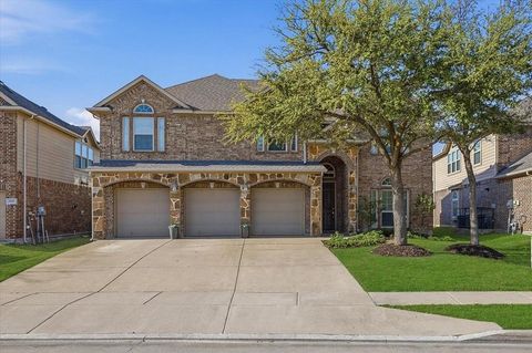 Photo of 5617 Sleepy Creek Lane, Fort Worth, TX 76179 (MLS # 21213645)