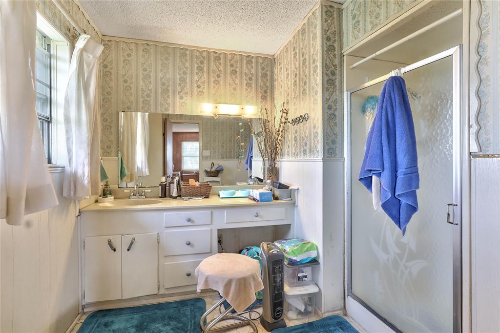 Johnson Hezekiah - Land