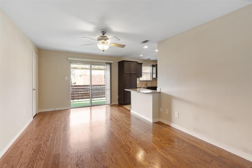 Sandhurst Manor - Residential