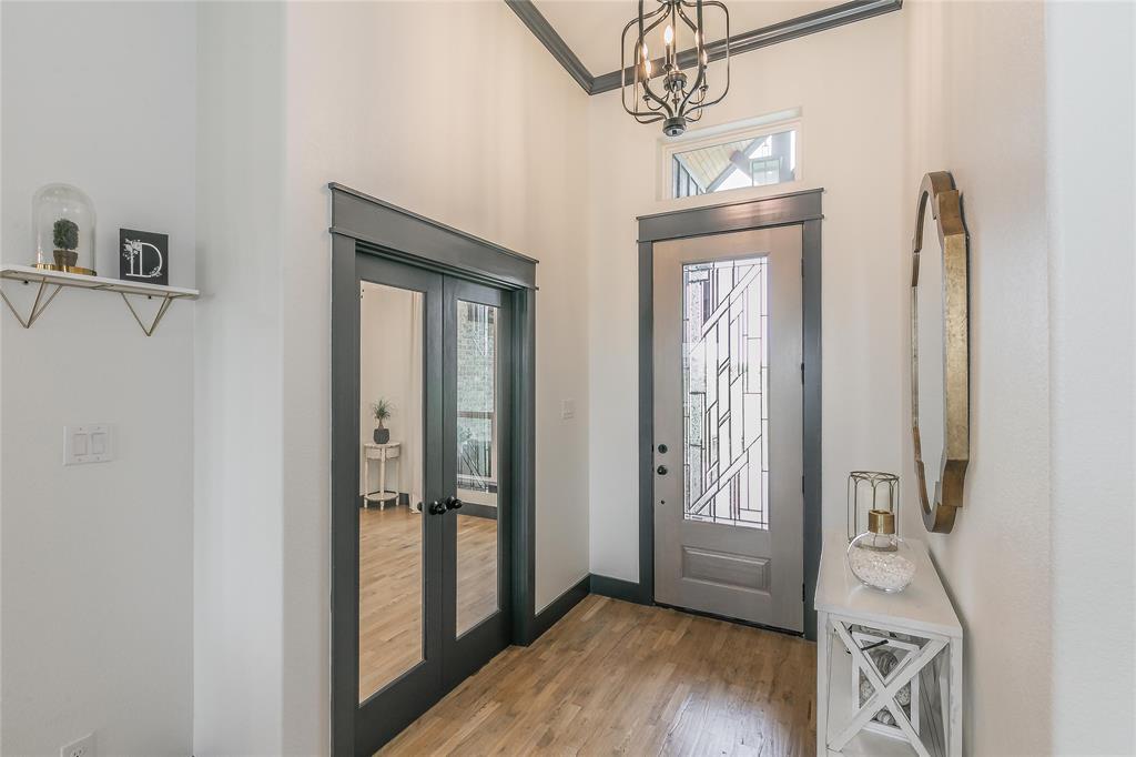 1115 Pioneer Crossing