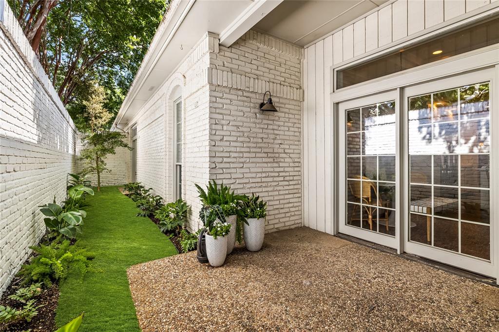 Caruth Hills 01 - Residential