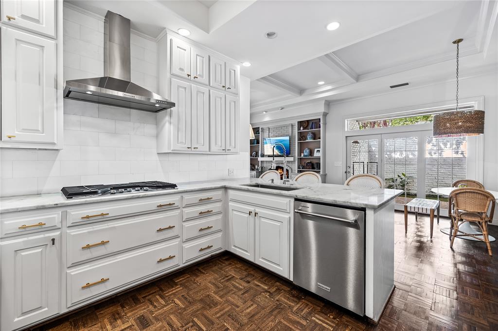 Caruth Hills 01 - Residential