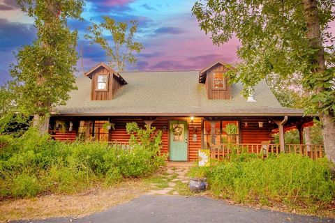 A home in Lindale