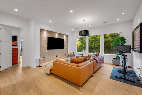 Tiny photo for 5531 Goodwin Avenue, Dallas, TX 75206 (MLS # 21195149)