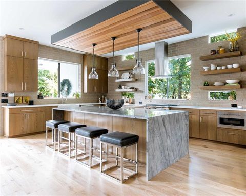 Tiny photo for 5531 Goodwin Avenue, Dallas, TX 75206 (MLS # 21195149)