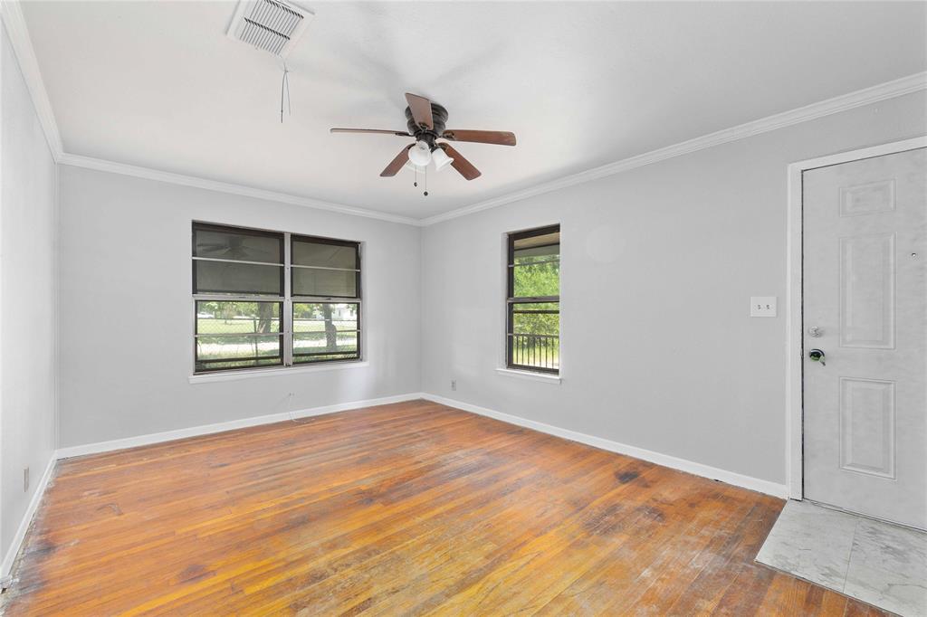 1811 4th Street