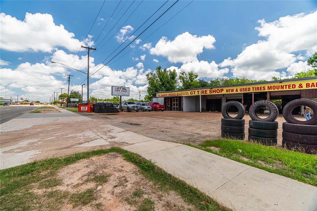 City Of Paris - Commercial Sale