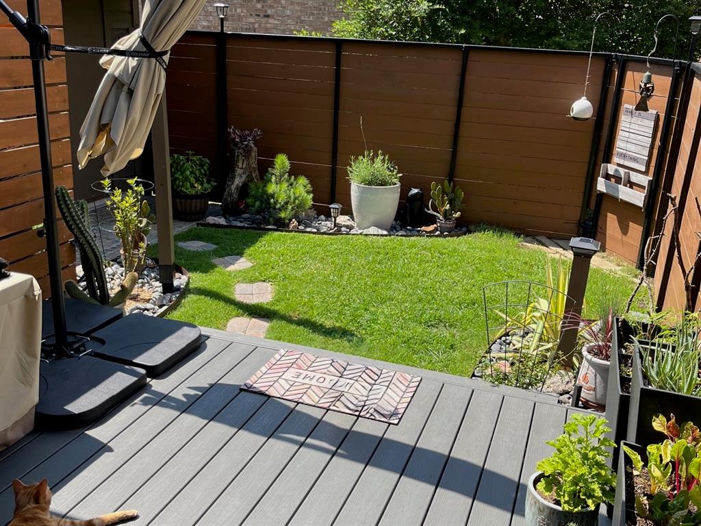 Collin Greene Condo - Residential