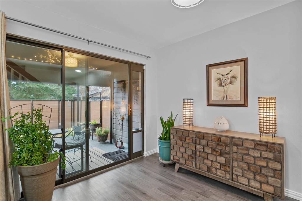 Collin Greene Condo - Residential