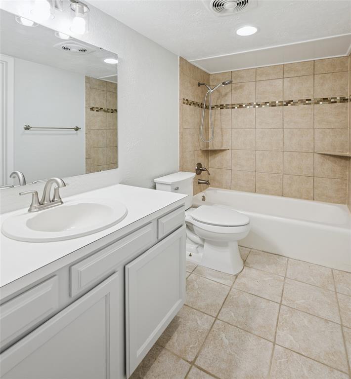 Shady Brook Twnhs Add - Residential