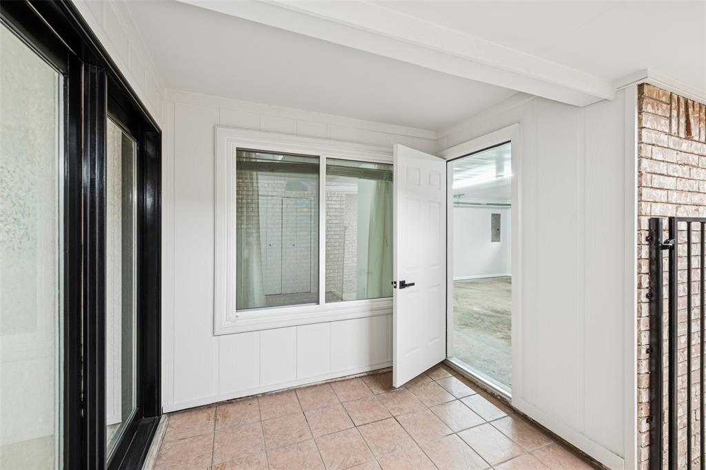 930 Shady Creek Lane