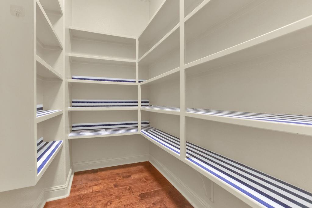 HIDEAWAY LAKE - Residential