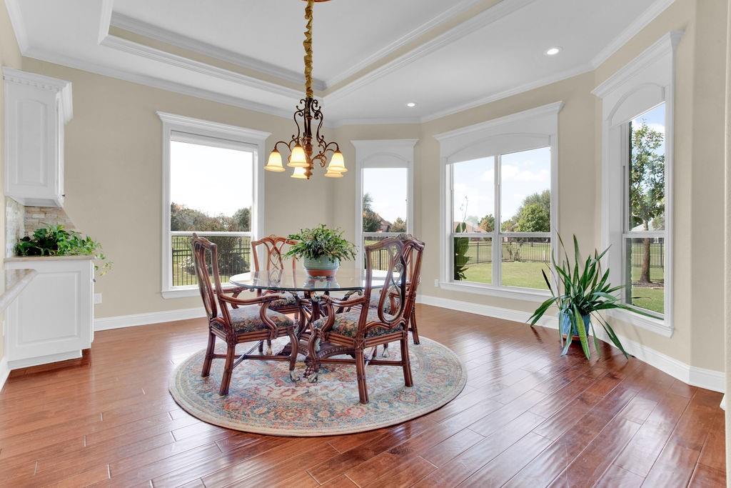 HIDEAWAY LAKE - Residential