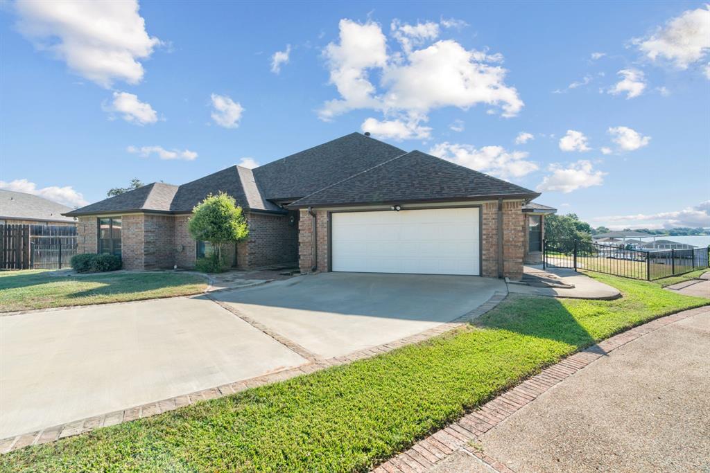 3805 Aqua Vista Court