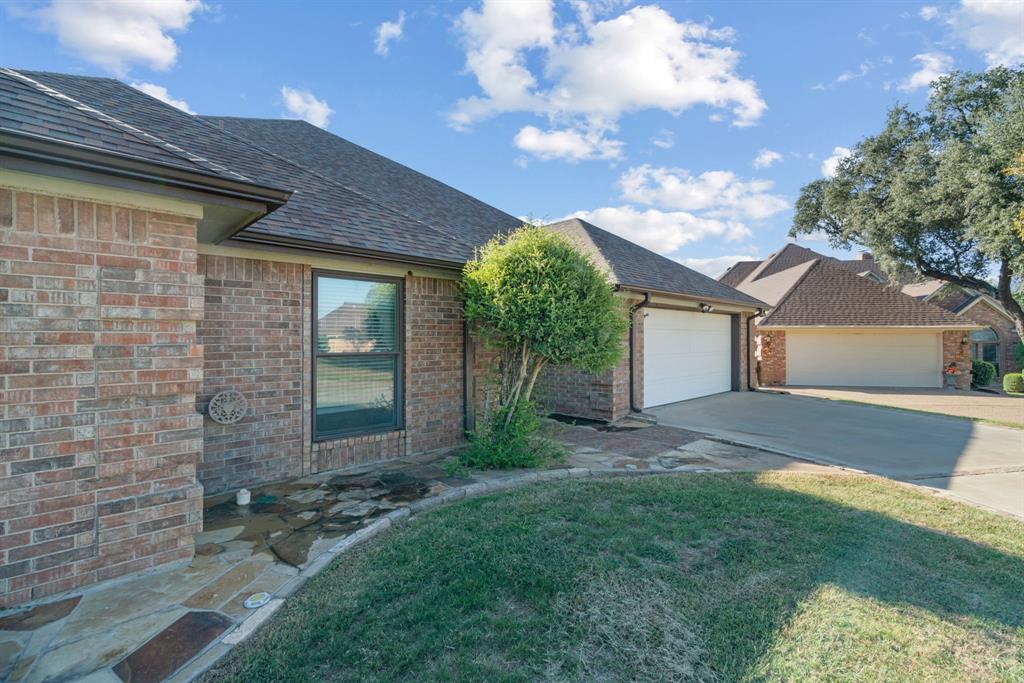 3805 Aqua Vista Court