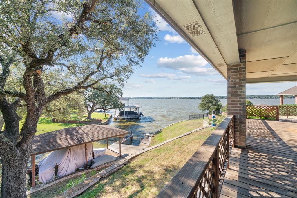3805 Aqua Vista Court