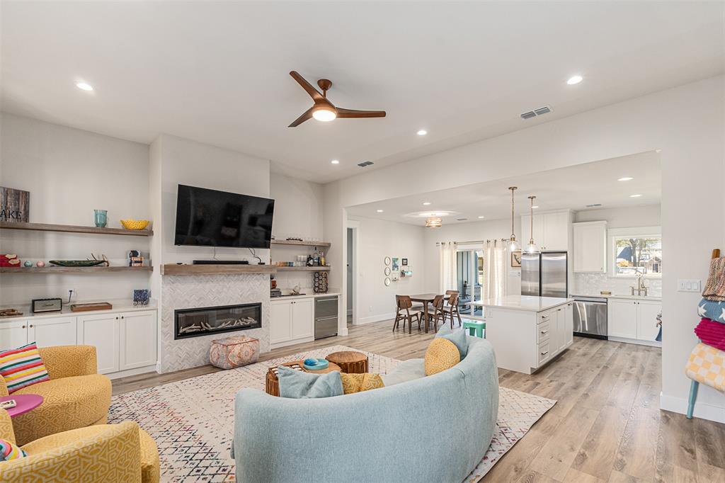 cedar creek landing - Residential