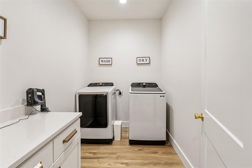 cedar creek landing - Residential