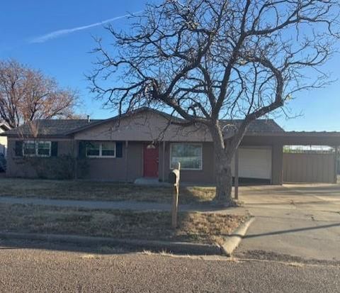 809 W 27th Street Plainview TX 79072