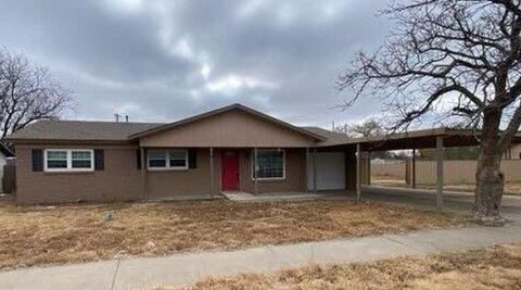 809 W 27th Street Plainview TX 79072