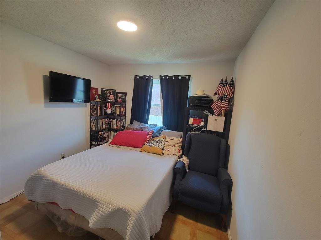 Joe A 02 Irvin - Residential
