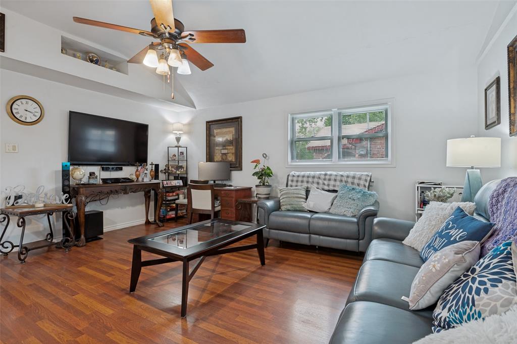 Joe A 02 Irvin - Residential