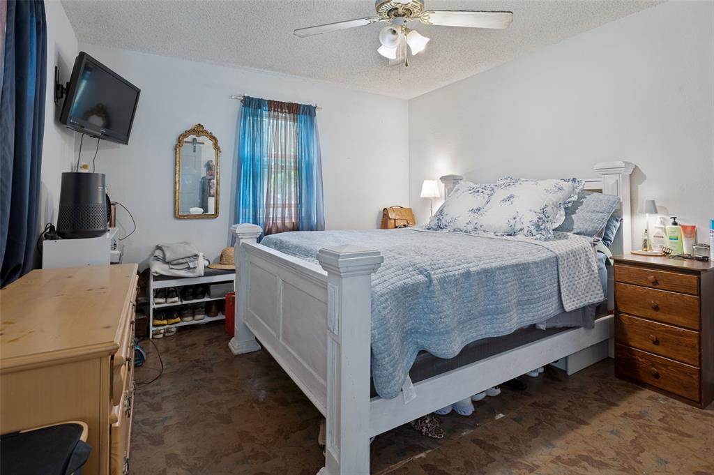 Joe A 02 Irvin - Residential