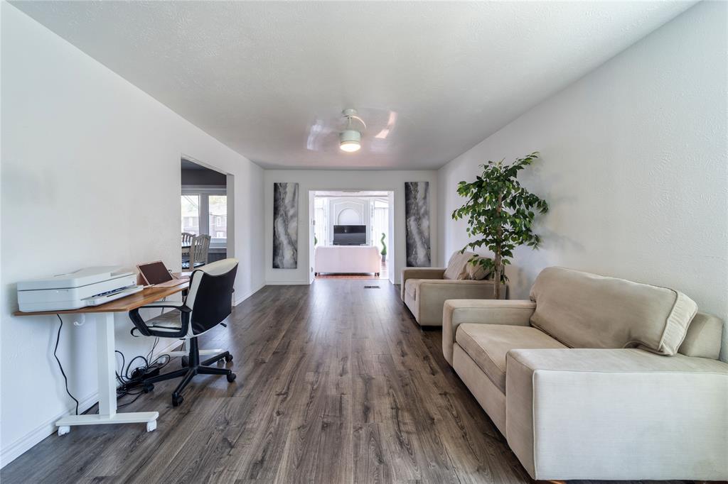 Glen Hills 02 01 - Residential