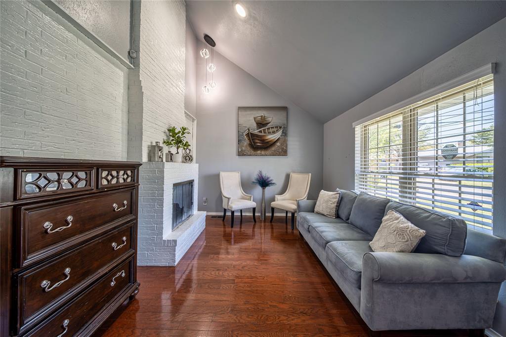 Glen Hills 02 01 - Residential