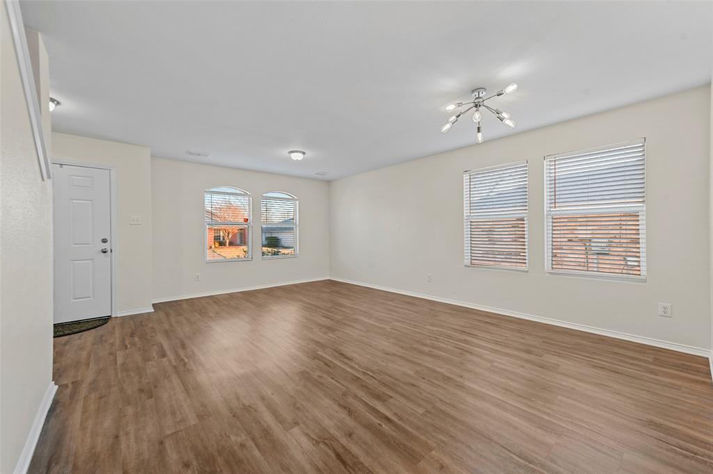 Denton, Texas 76210, United States, 4 Bedrooms Bedrooms, ,3 BathroomsBathrooms,Residential,Pending,17269