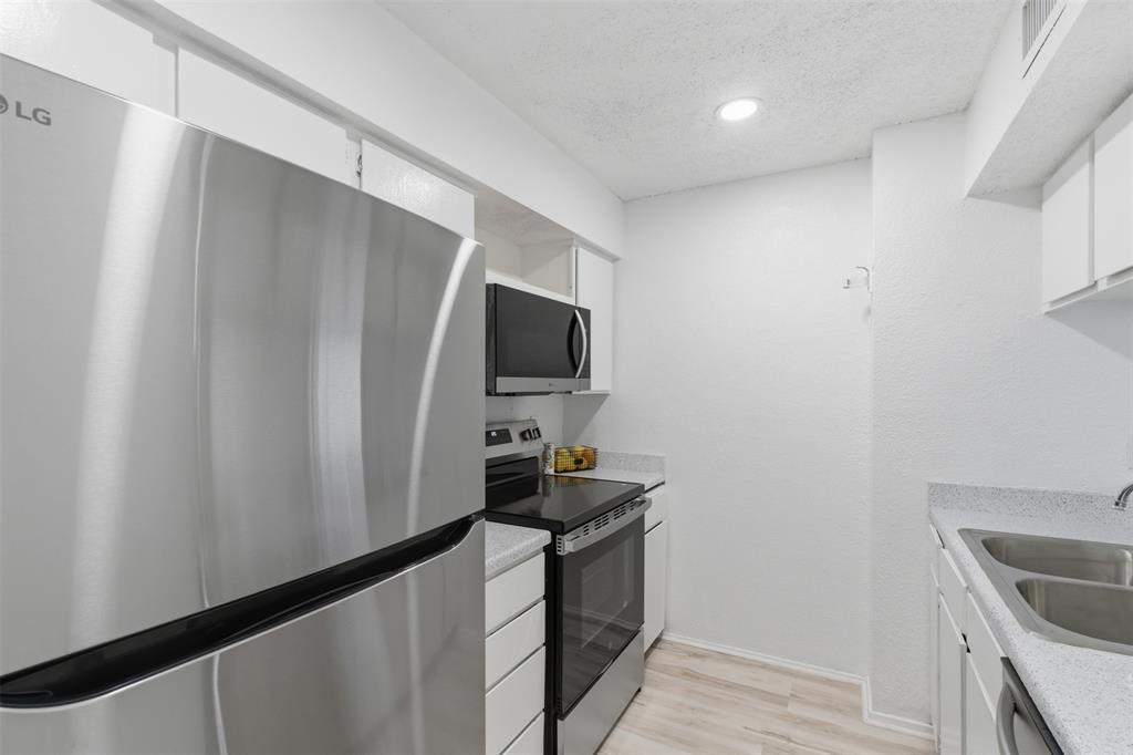 Creekbend Condo Ph 01-06 - Residential