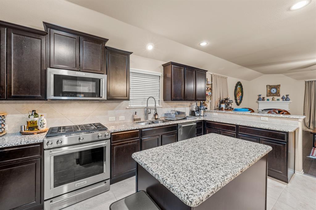 Valor Pointe – The Reserve at Westridge - Residential Lease