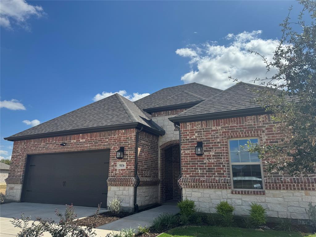 5836 Fresco Drive