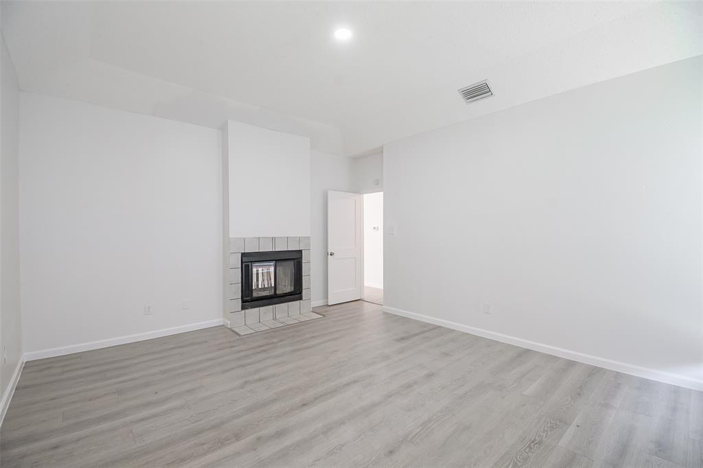 Meadow Creek 02 - Residential