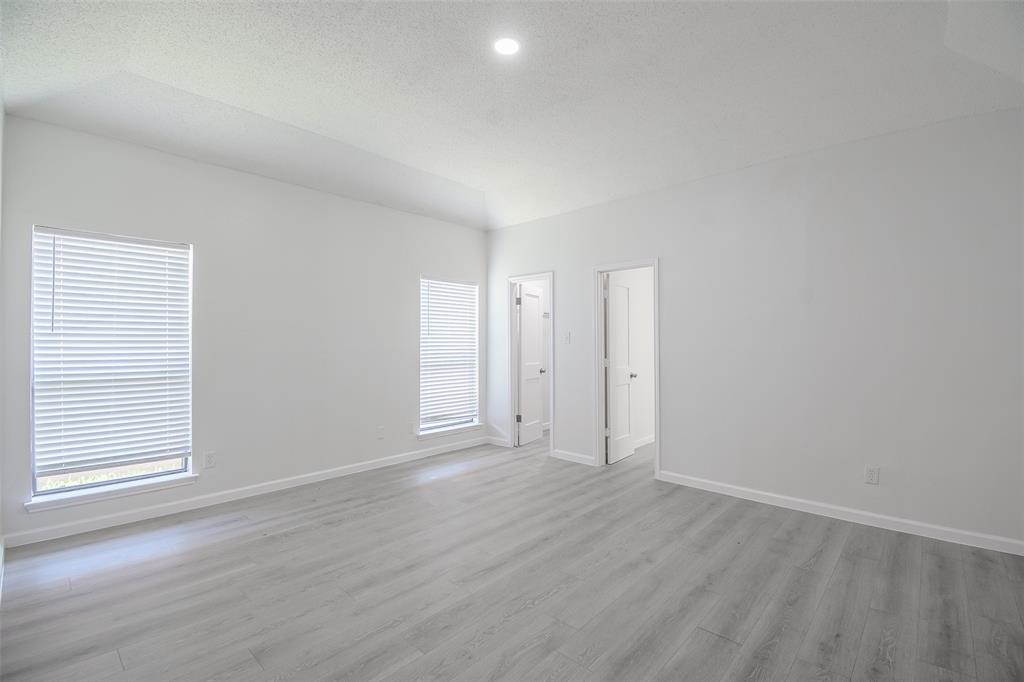 Meadow Creek 02 - Residential