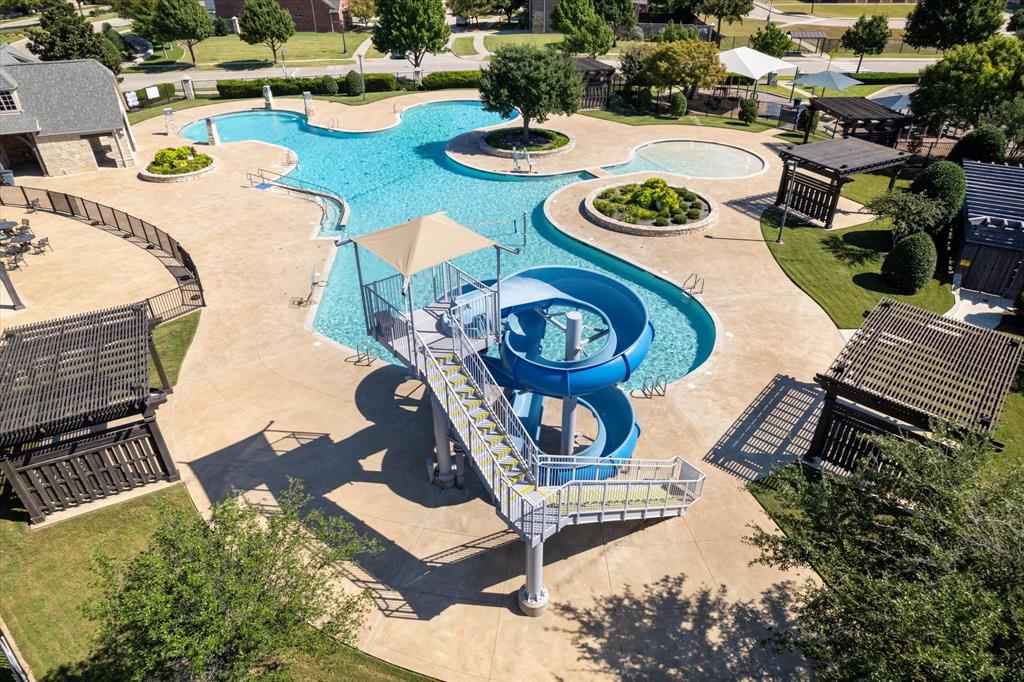 Richwoods Ph Three - Residential