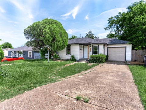 Photo of 2352 Talco Drive, Dallas, TX 75241 (MLS # 21388236)